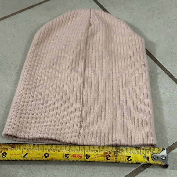 Time and tru Women Ribbed Winter Beige/pink beanie one size - Picture 4 of 5